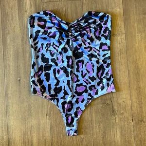 Leopard Bodysuit size XL- Fashion Nova